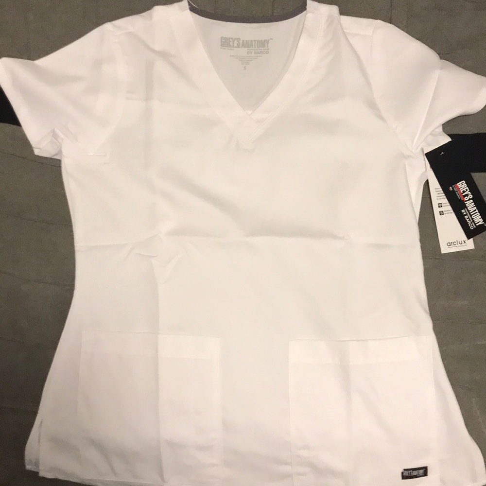 White Greys Anatomy Scrub Top NEW WITH TAGS!